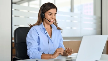 customer support advisor on headset providing dedicated shipping assistance
