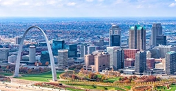 st. louis to denver car shipping route with the gateway arch skyline